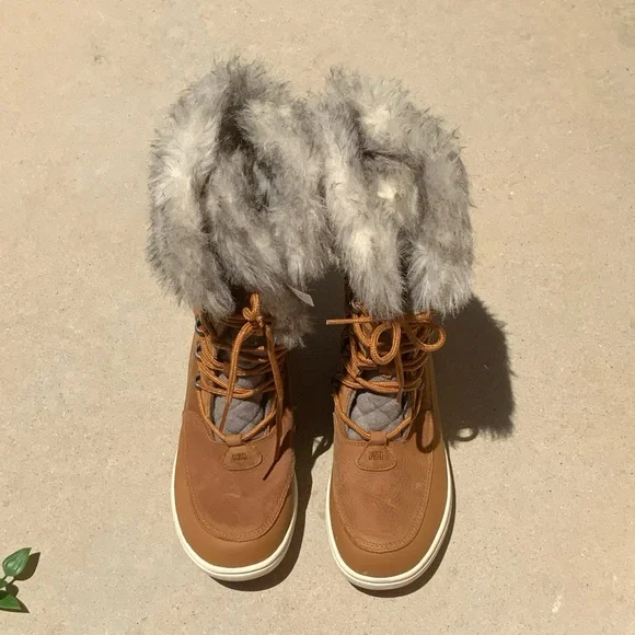helly hansen fur winter boots✨ - Picture 5 of 8